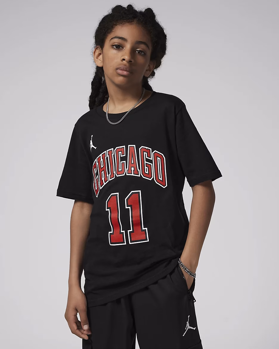 Where can I buy bulls apparel?