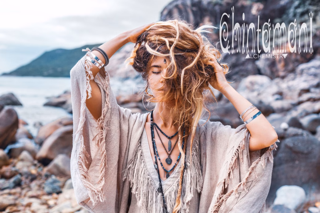 Does Chintamani alchemistry have bohemian clothing?