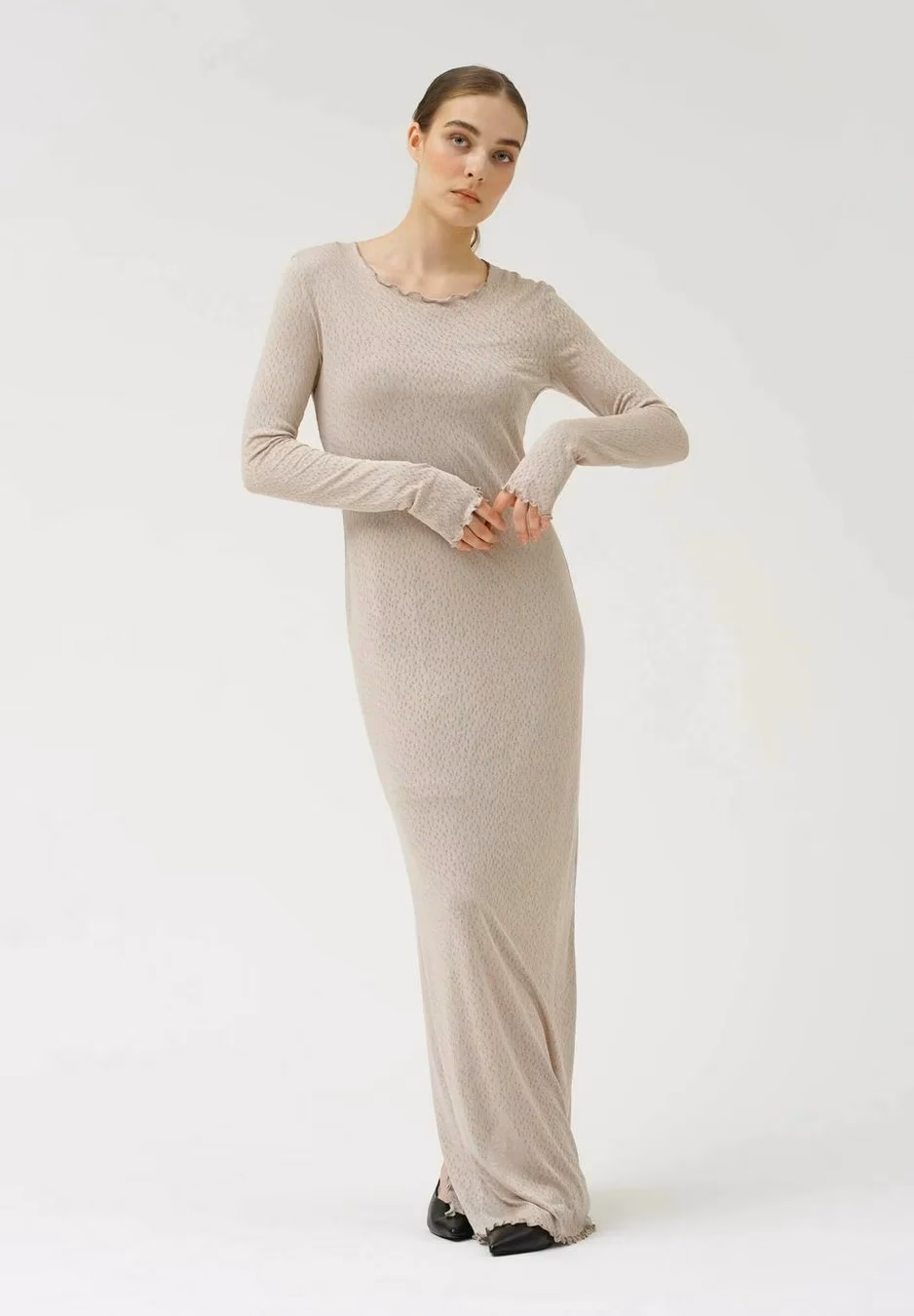 How do I choose a column evening gown?