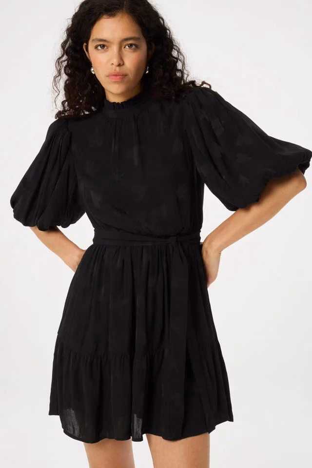 Hoe vallen de jurken van Fabienne Chapot?