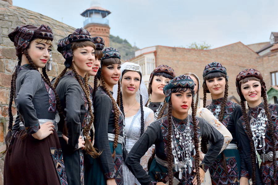 Why do Georgians wear a Khevsuretian costume?