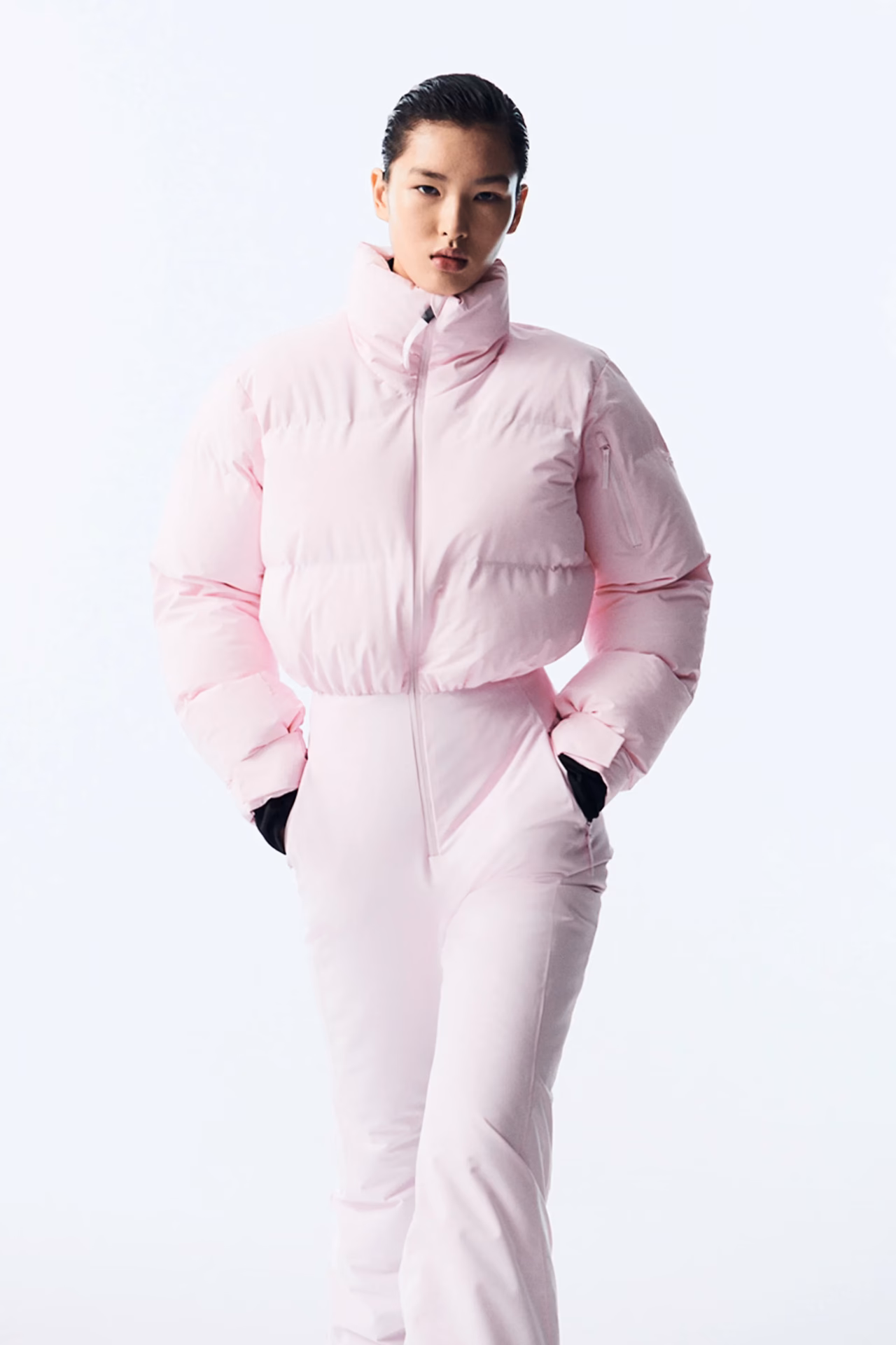 Does H&M move have a 2024 ski collection?