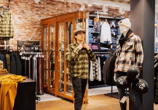 Wie is de eigenaar van Jac Hensen Mannenmode?