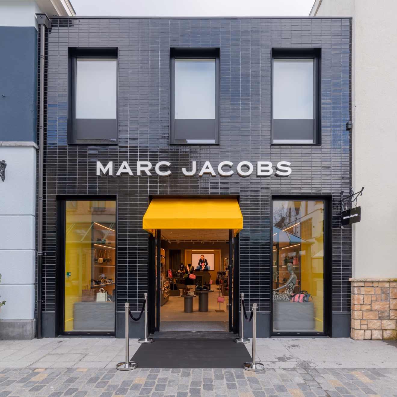 Is er een Zara winkel in Roermond?