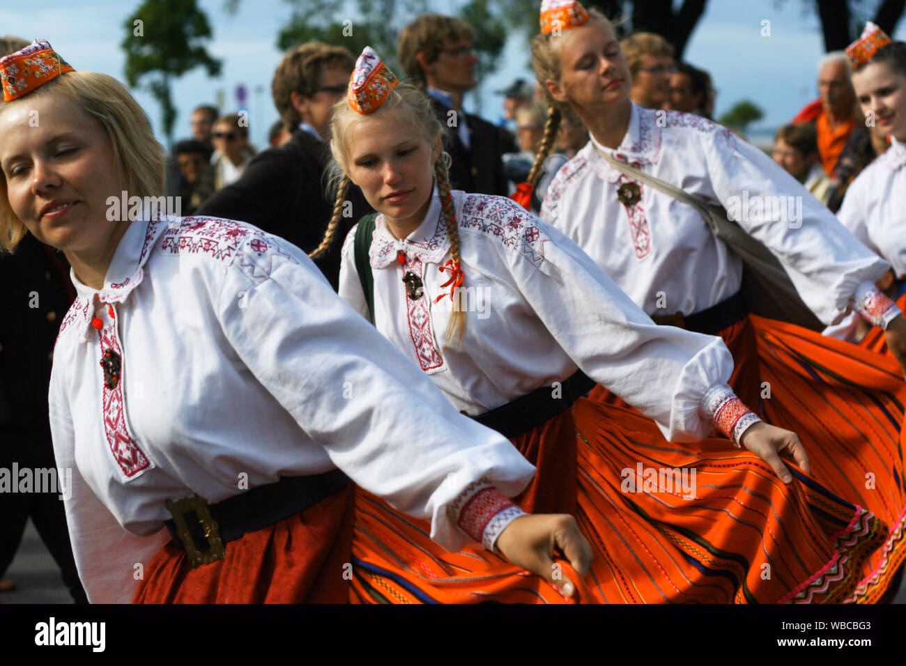 What is a Folk Festival in Estonia?