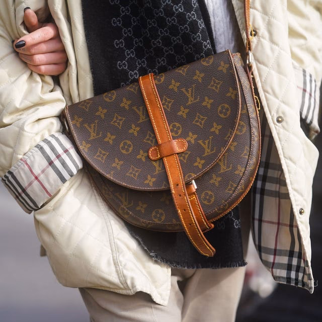 Is LV goedkoop in Amsterdam?