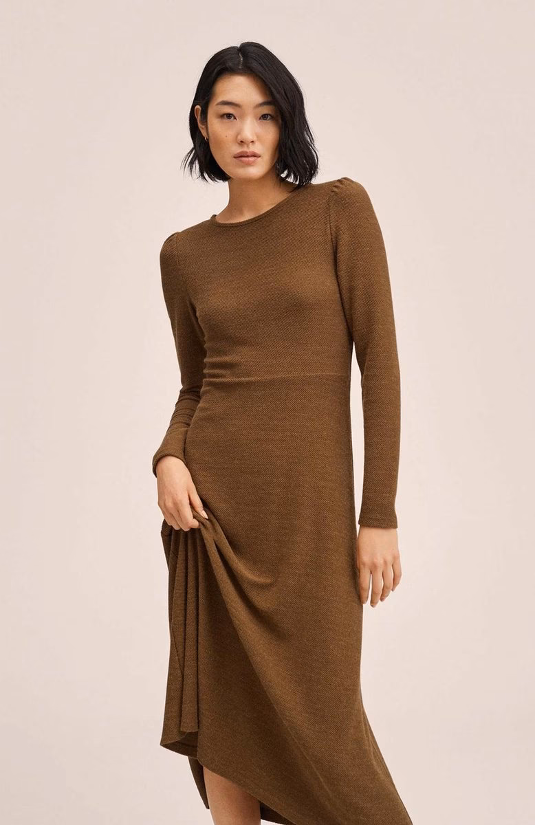 Hoe vallen mango jurken?