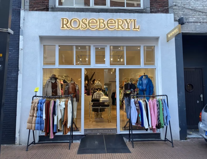 Wat zijn de openingstijden van Claudia Sträter in Enschede?