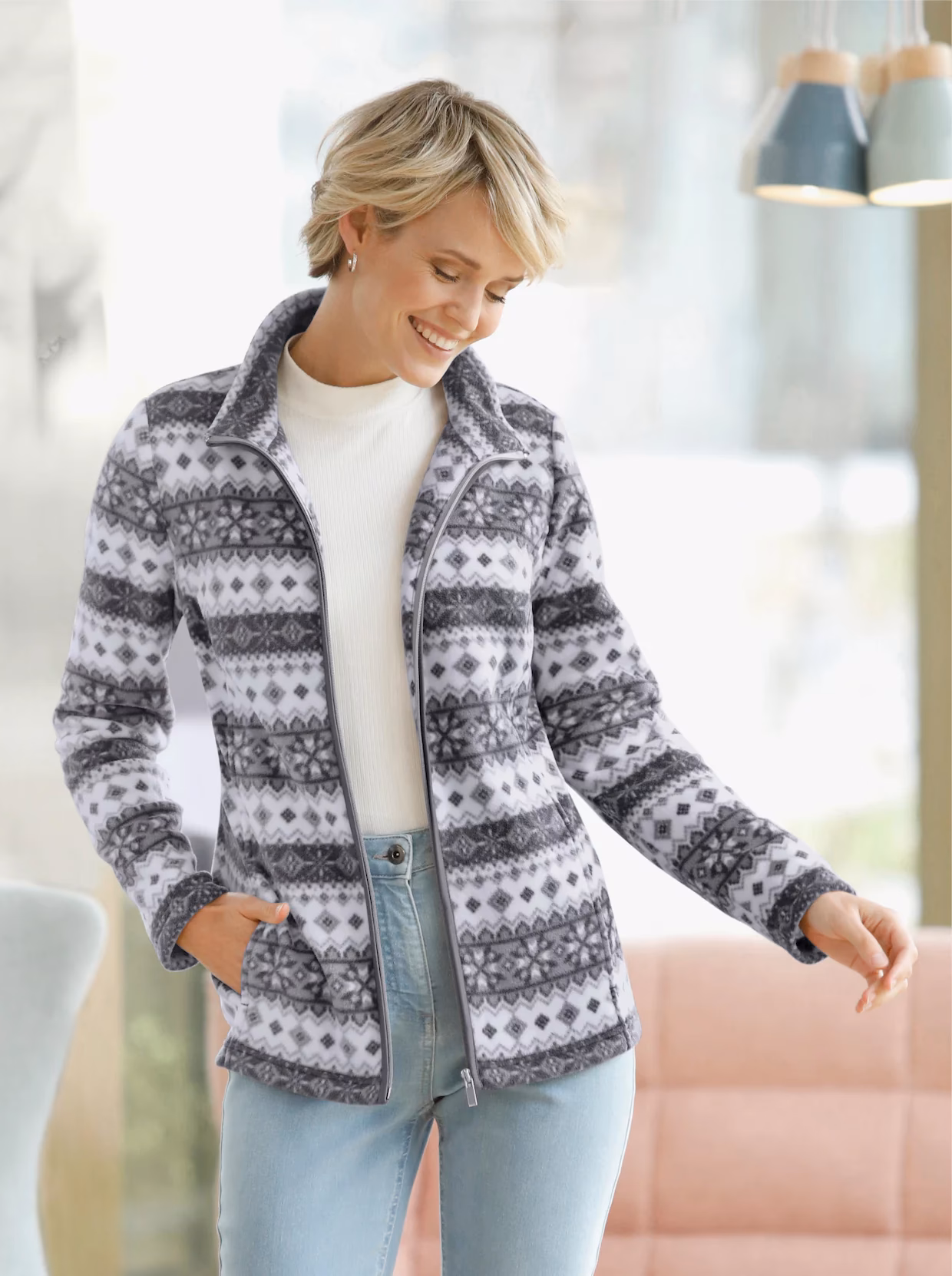 Wie is de eigenaar van Your Look for Less?